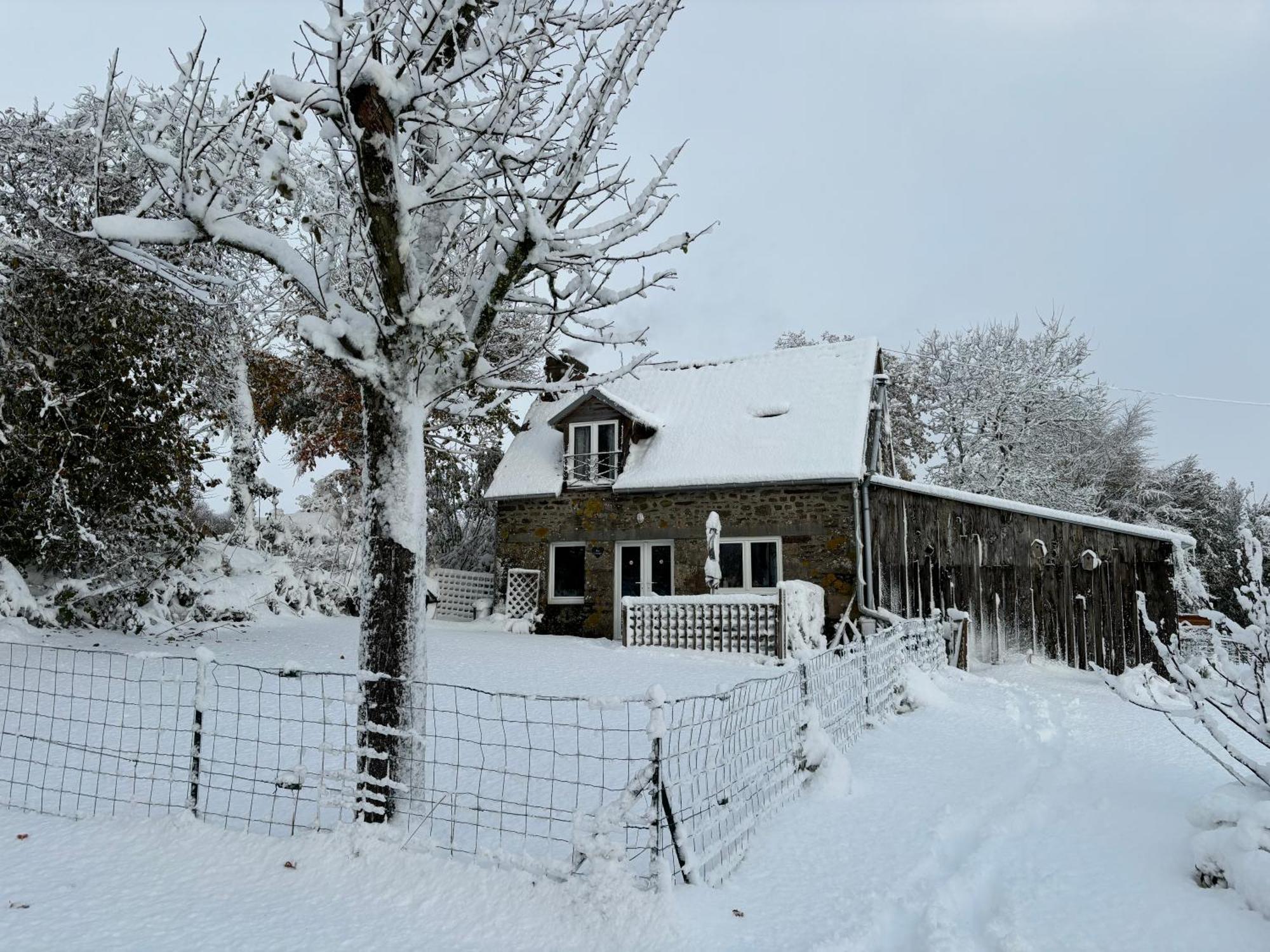 Ferme de Noyes Cottage Sourdeval Extérieur photo